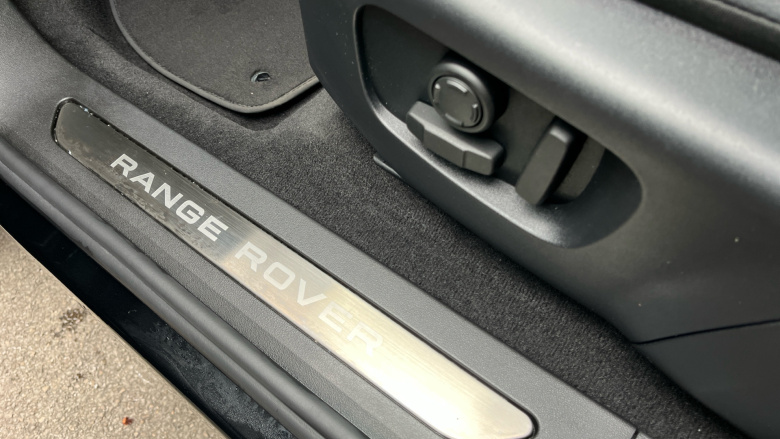 Land Rover Range Rover Evoque 2.0 D200 Dynamic SE 5dr Auto Diesel Hatchback